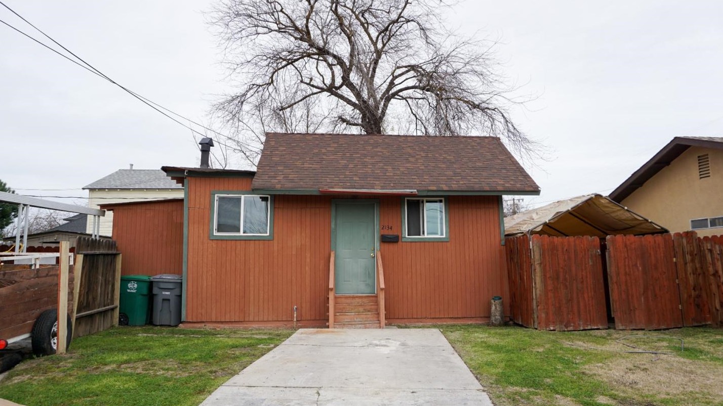 1273 Frank Ave, Dos Palos, CA 93620
