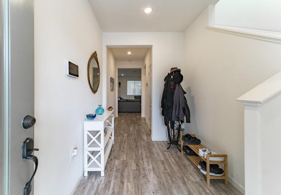 580 Gabriele Ct, Hollister, CA 95023