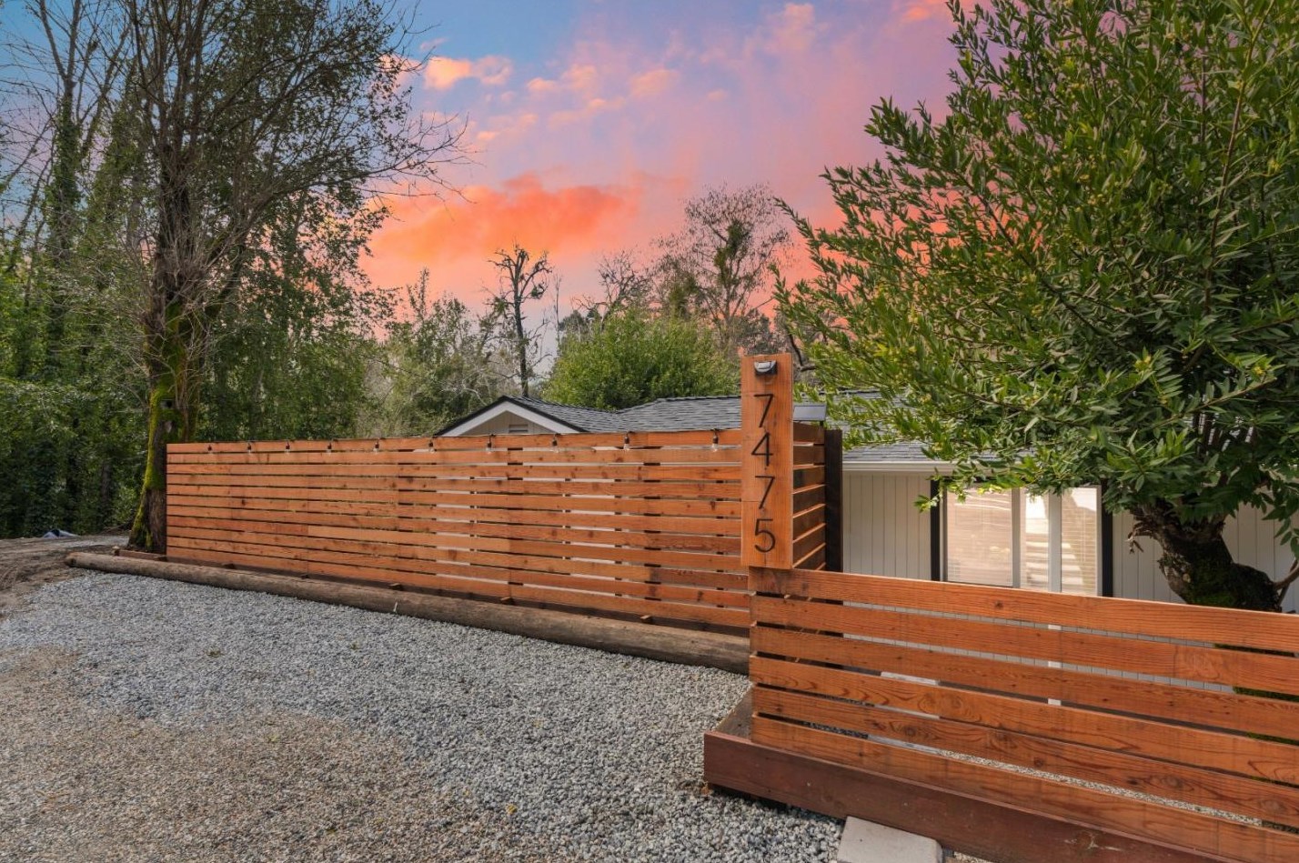 7475 E Zayante Rd, Felton, CA 95018
