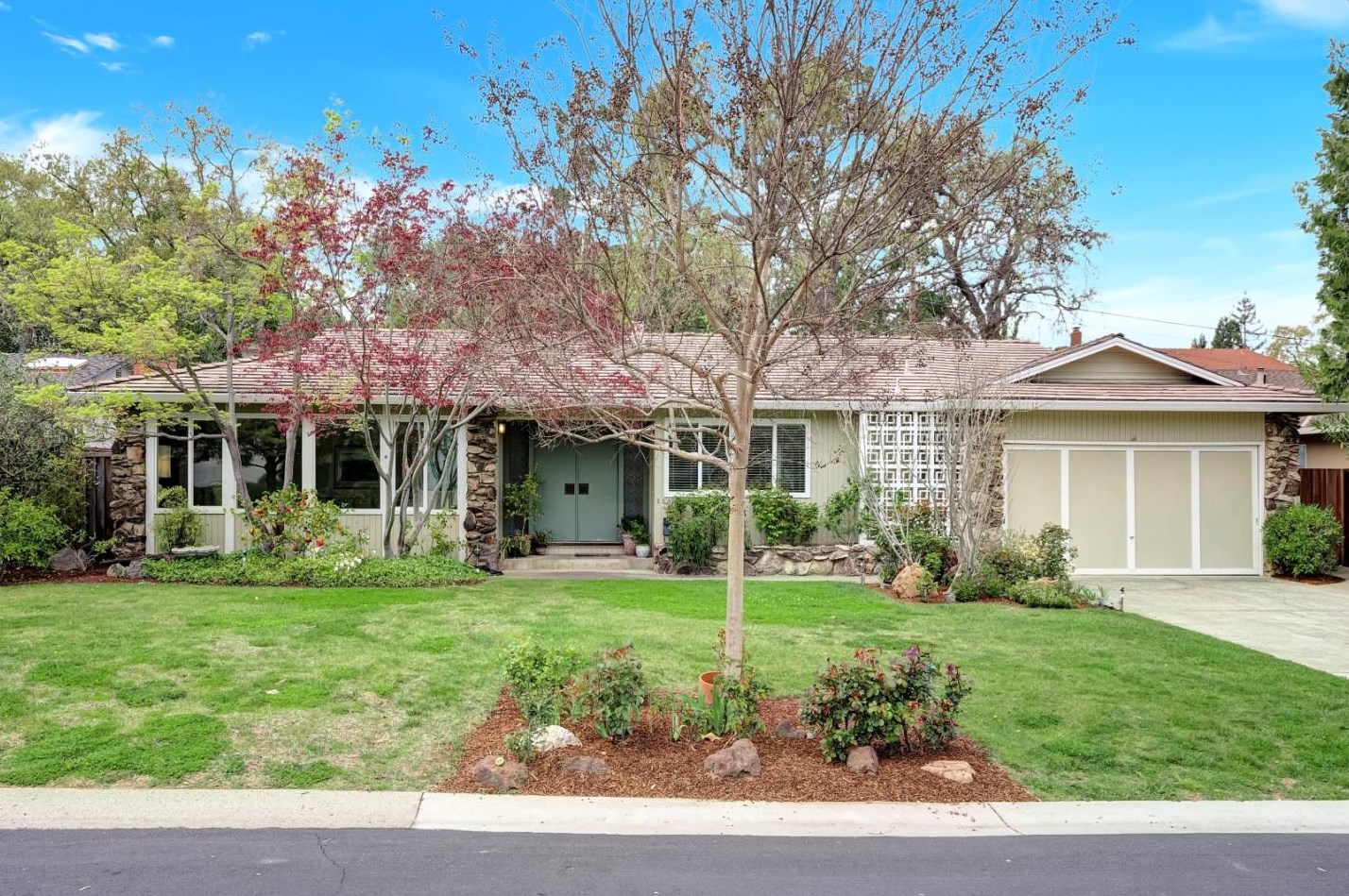 259 Old Adobe Rd, Los Gatos, CA 95032