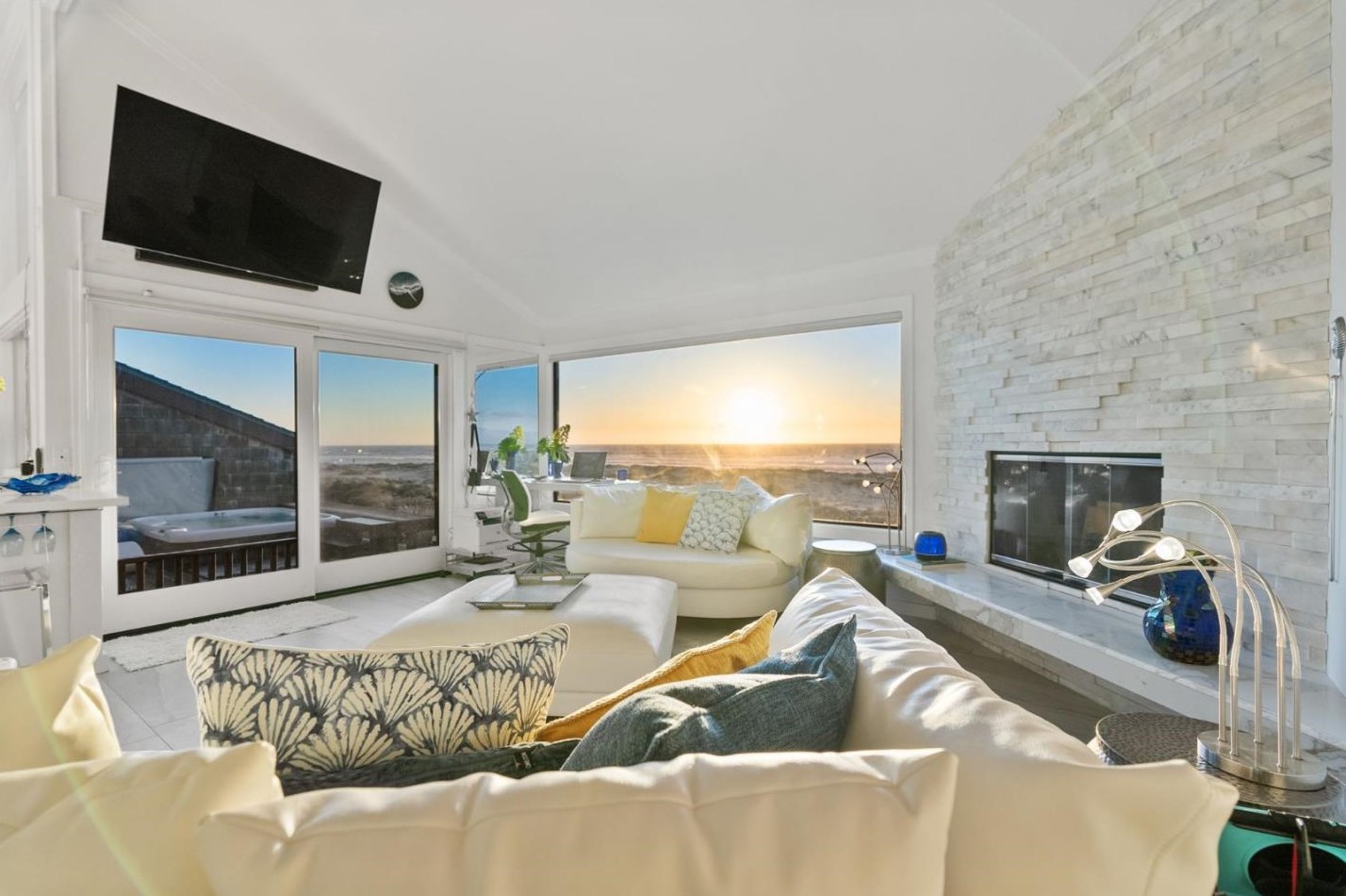 304 Monterey Dunes Way, Moss Landing, CA 95039