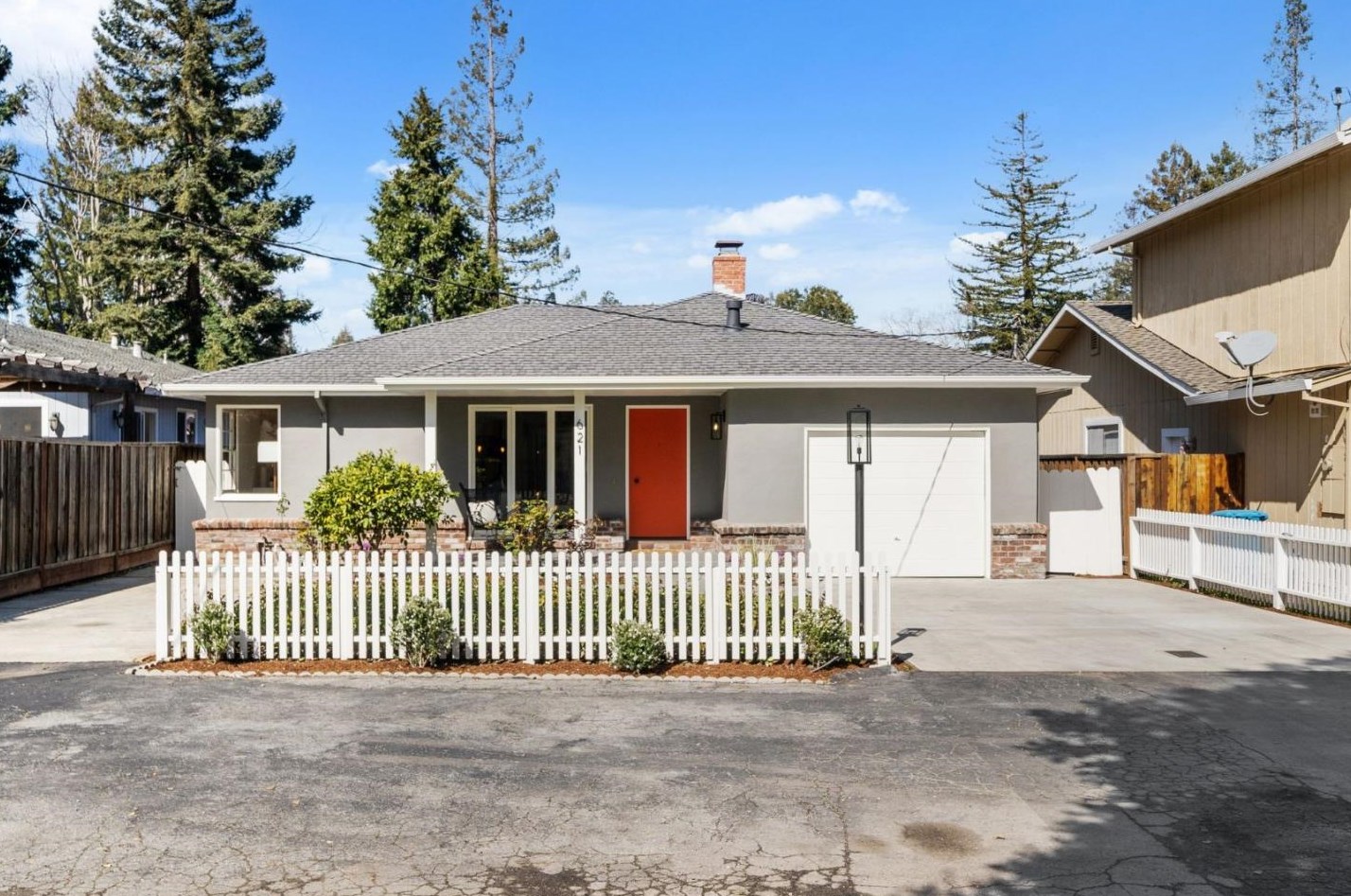 621 17th Ave, Menlo Park, CA 94025-2038