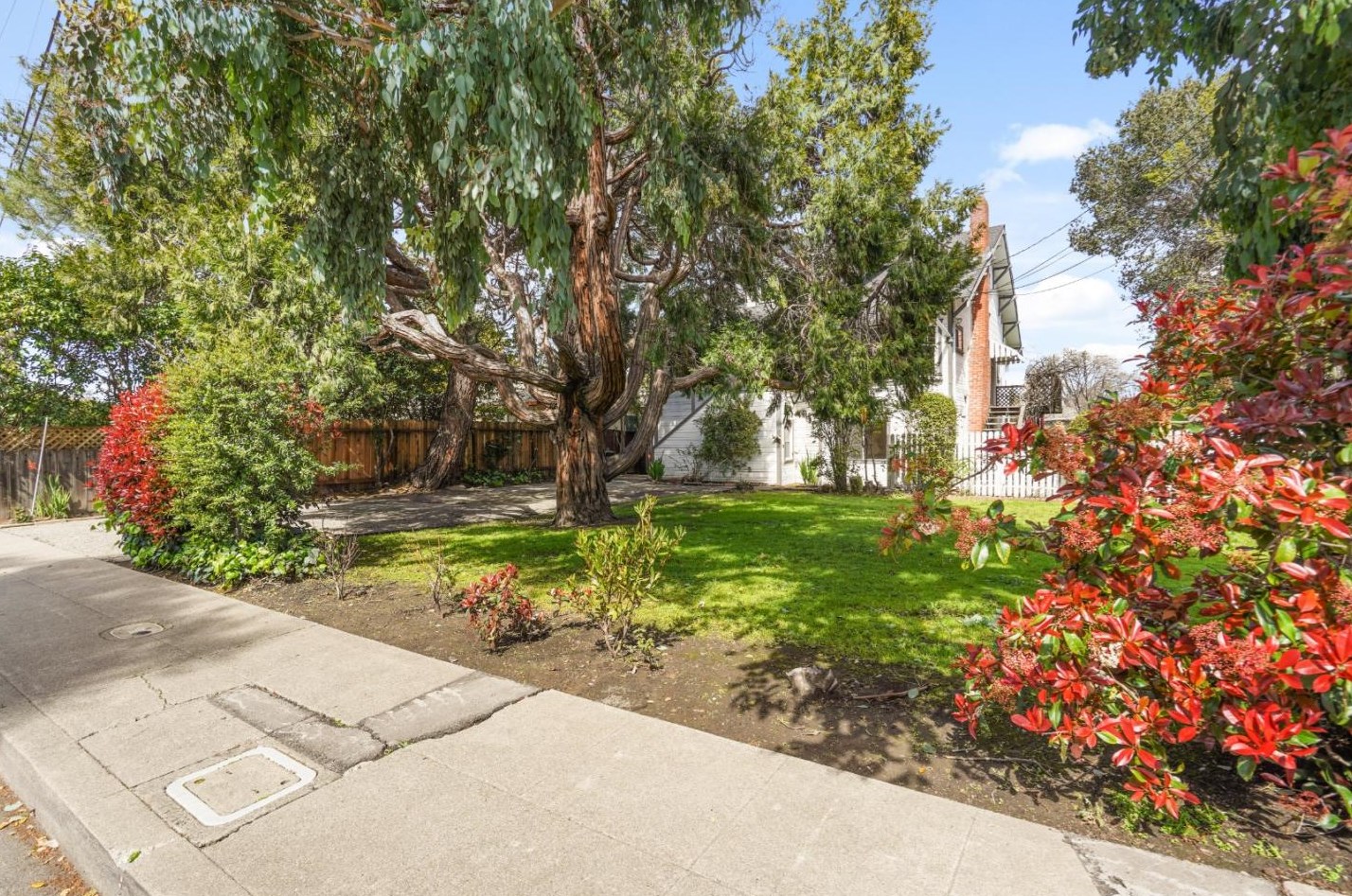 1587 Valota Rd, Redwood City, CA 94061