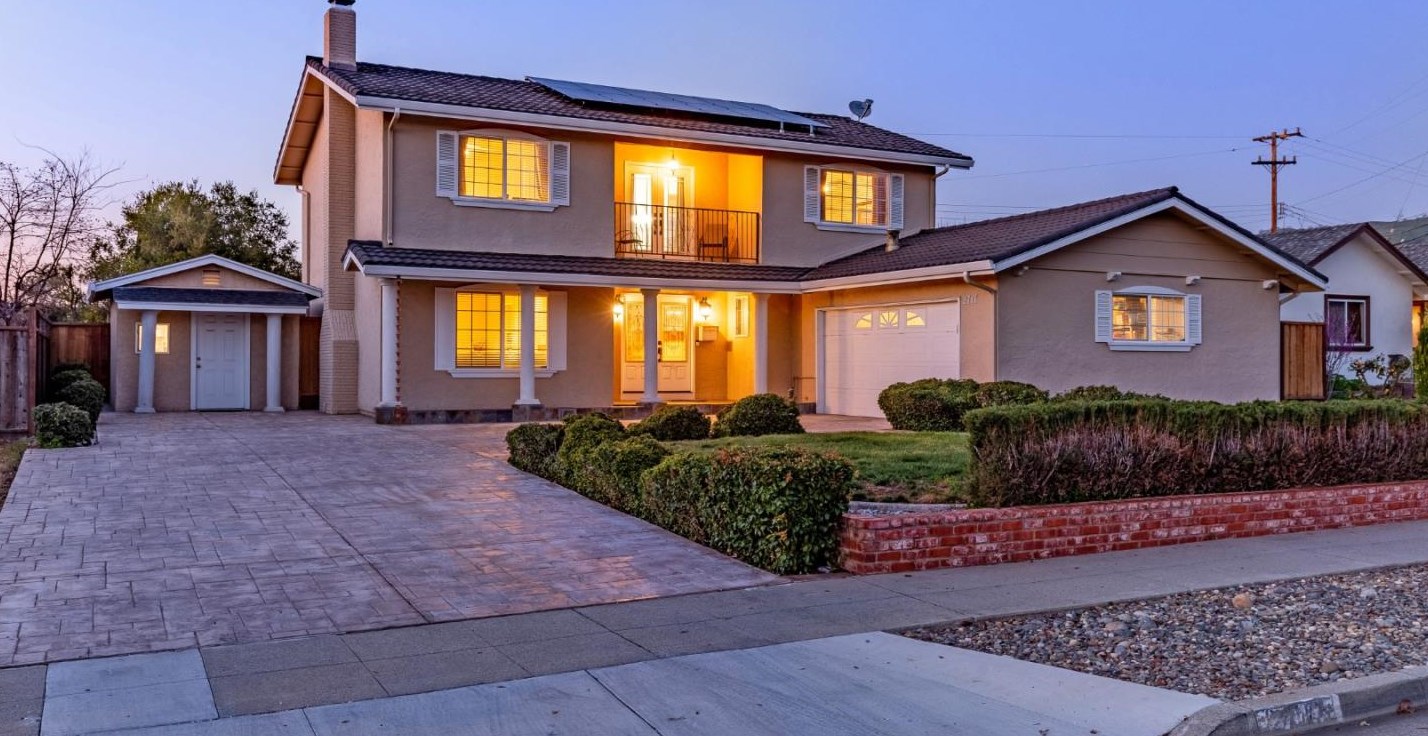 2717 Suisun Ave, San Jose, CA 95121-1243