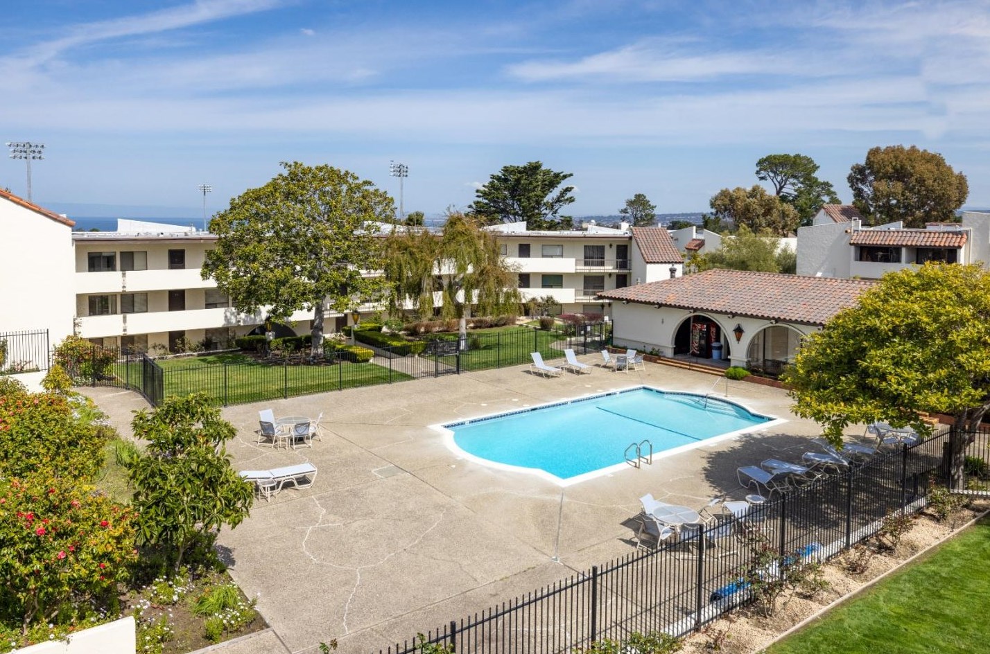 500 Glenwood Cir, Monterey CA  93940-4715 exterior