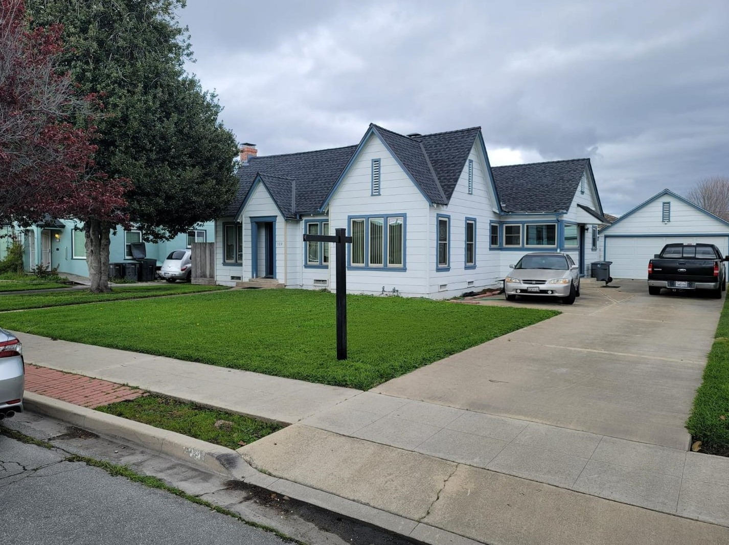 329 Hawthorne St, Salinas, CA 93901-3119