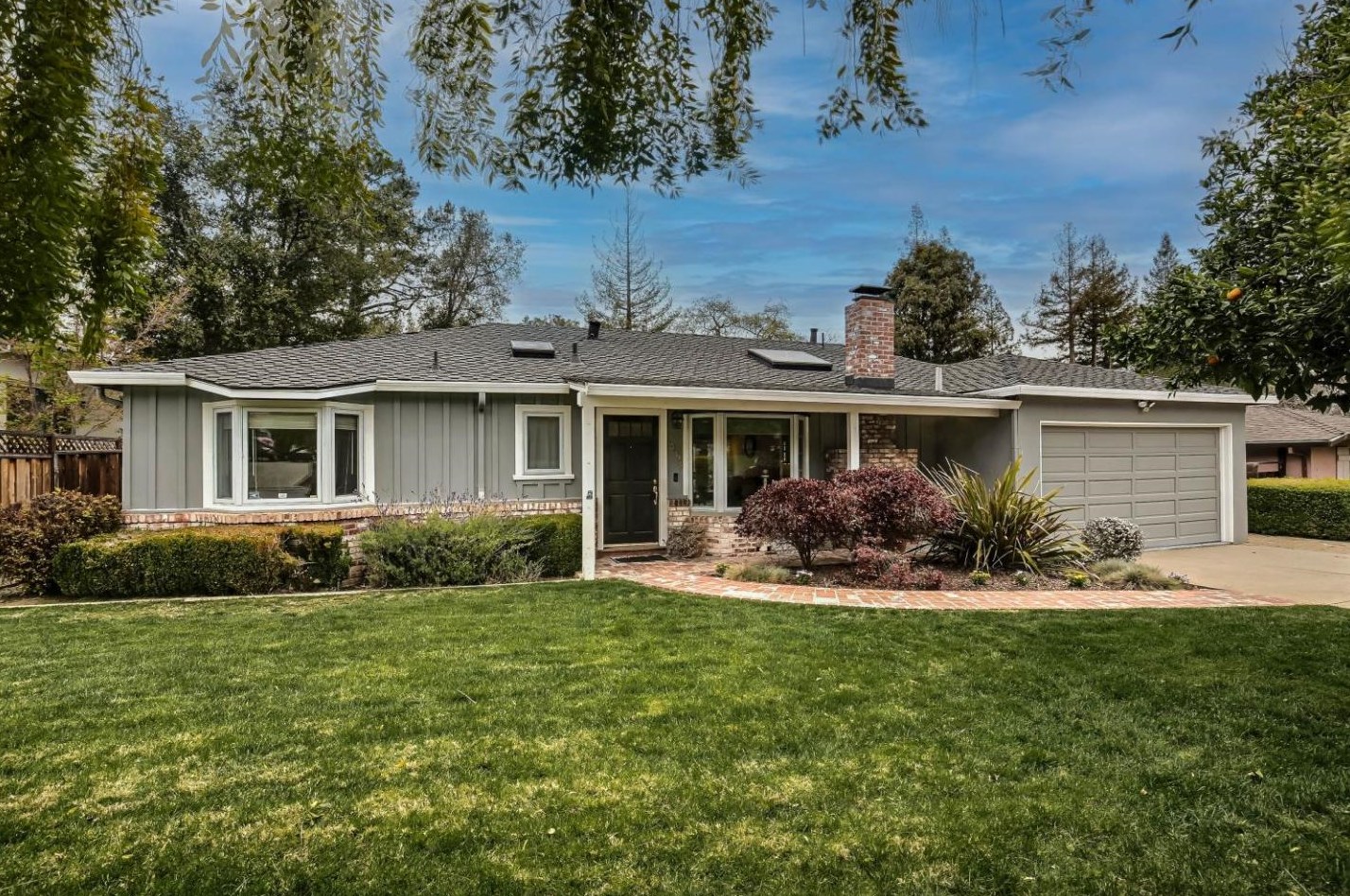 10594 Creston Dr, Los Altos, CA 94024