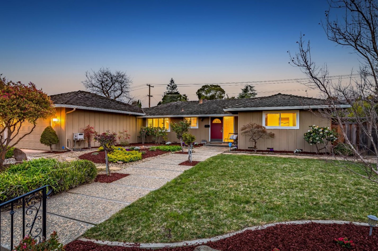 20154 Edinburgh Dr, Saratoga, CA 95070