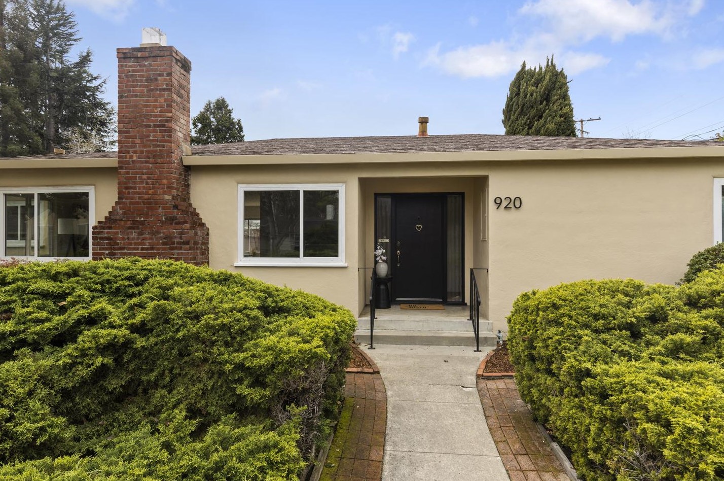 920 Hutchinson Ave, Palo Alto, CA 94301