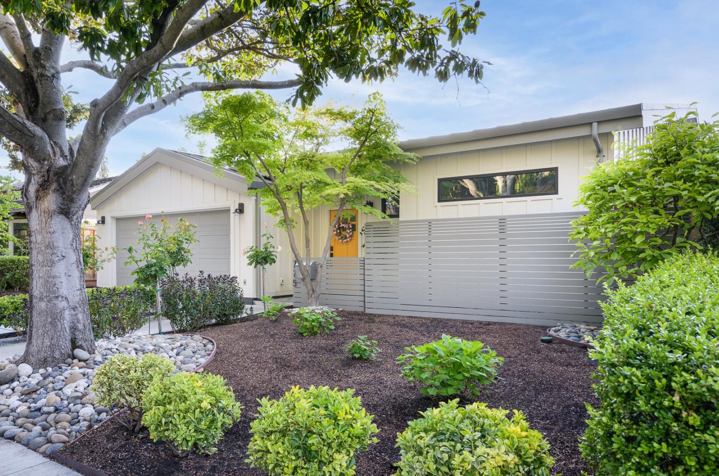 775 Garland Dr, Palo Alto, CA 94303