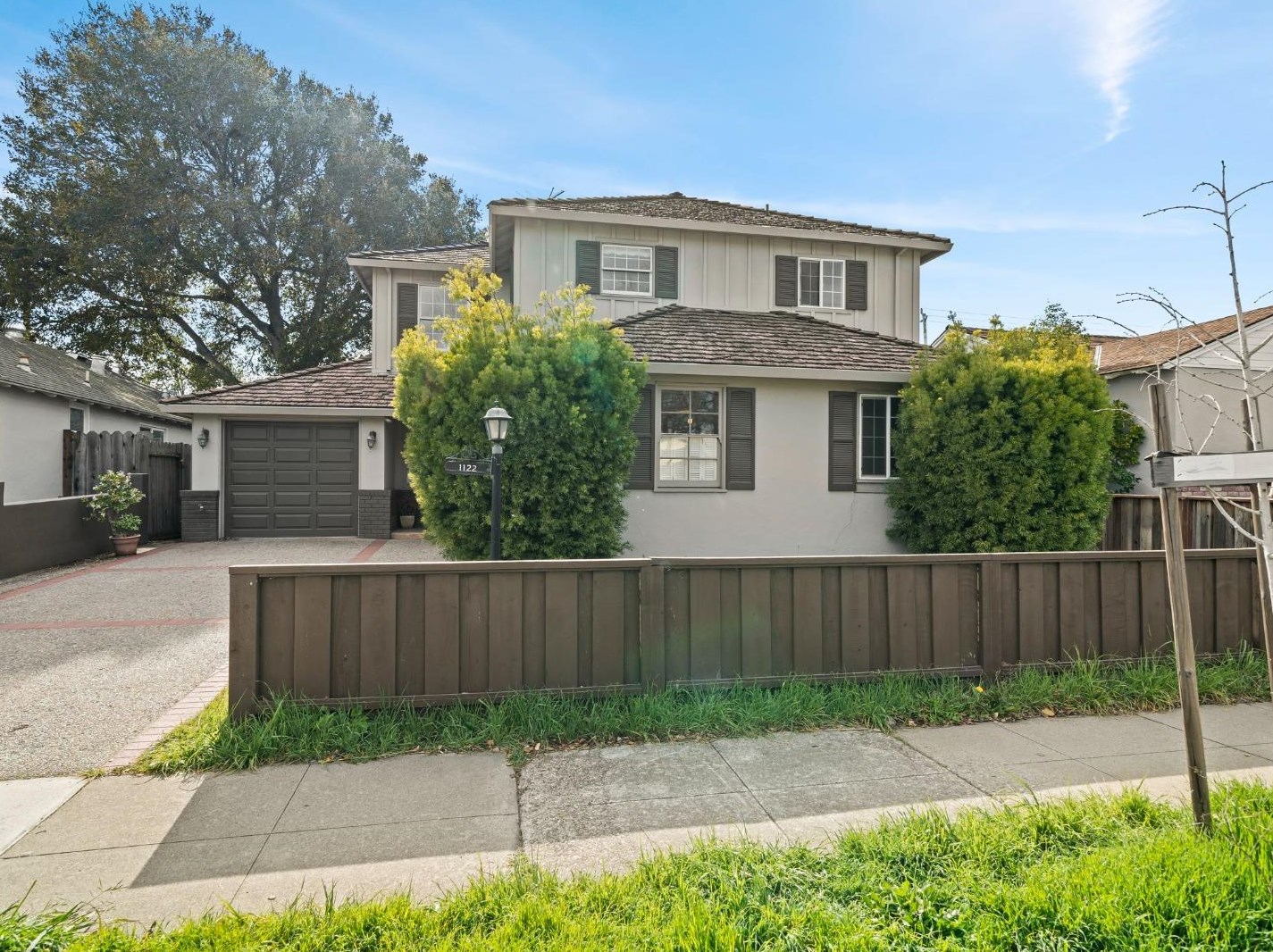 1122 Delaware St, San Mateo, CA 94402-2142