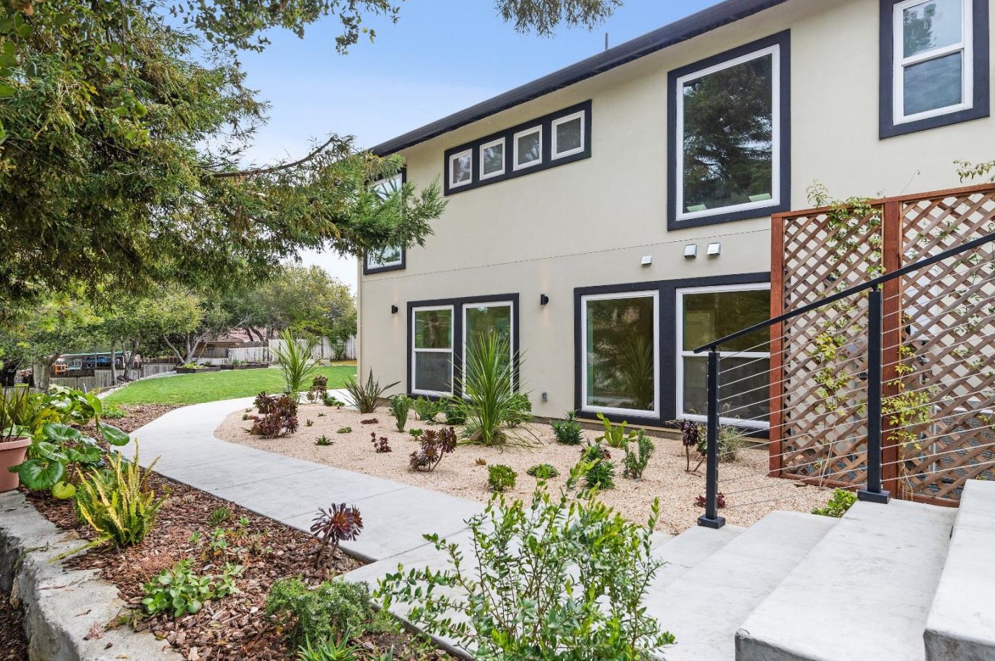 1530 Lakeview Dr B, Burlingame, CA 94010