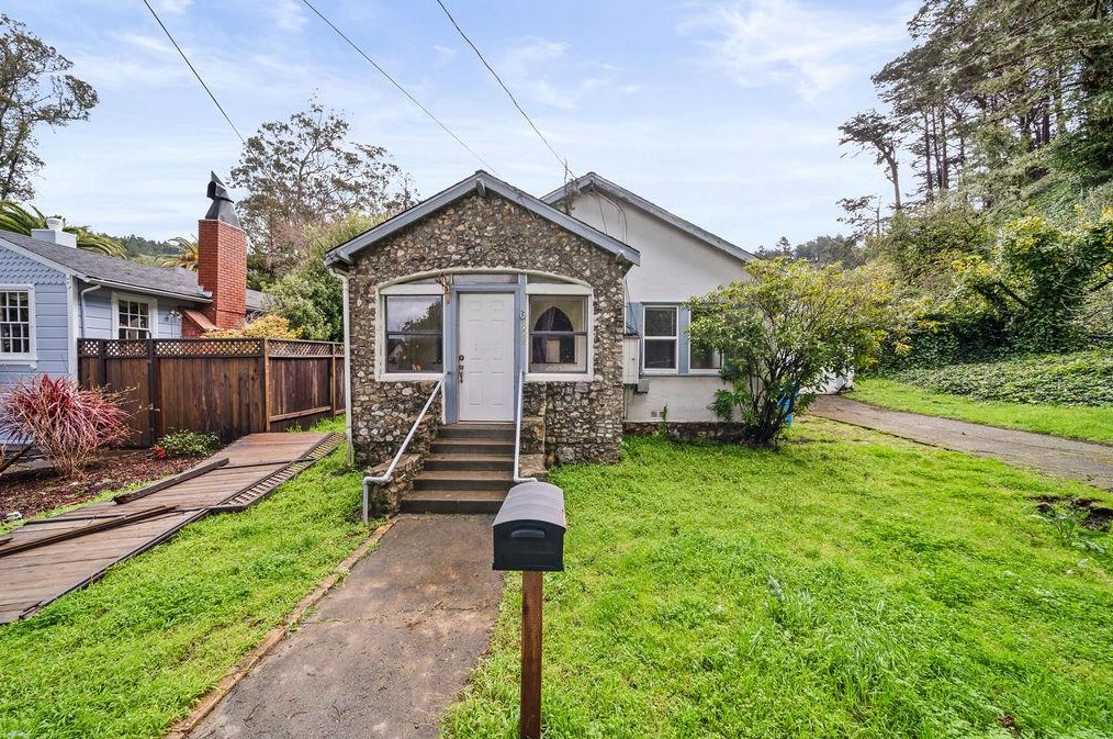 229 Minerva Ave, Pacifica, CA 94044