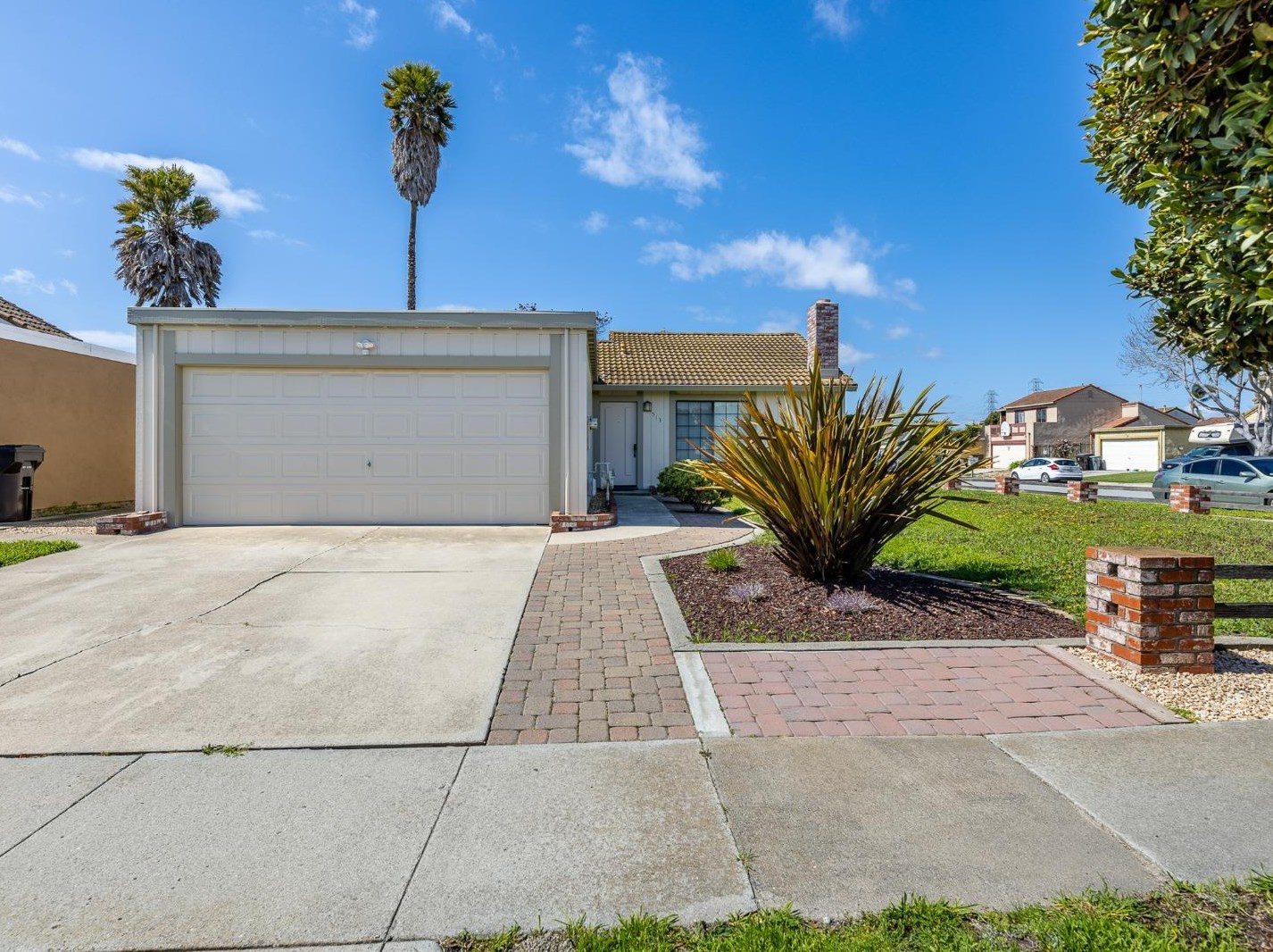 513 Powell St, Salinas, CA 93907-2319