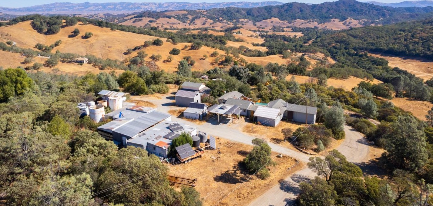 5915 Croy Rd, Morgan Hill, CA 95037