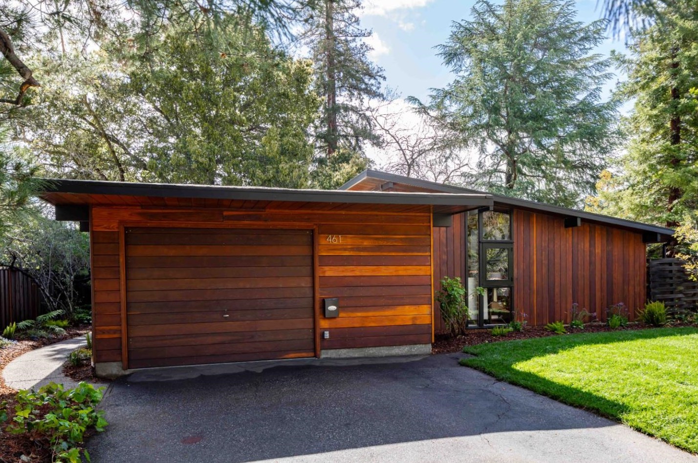 461 Carolina Ln, Palo Alto, CA 94306