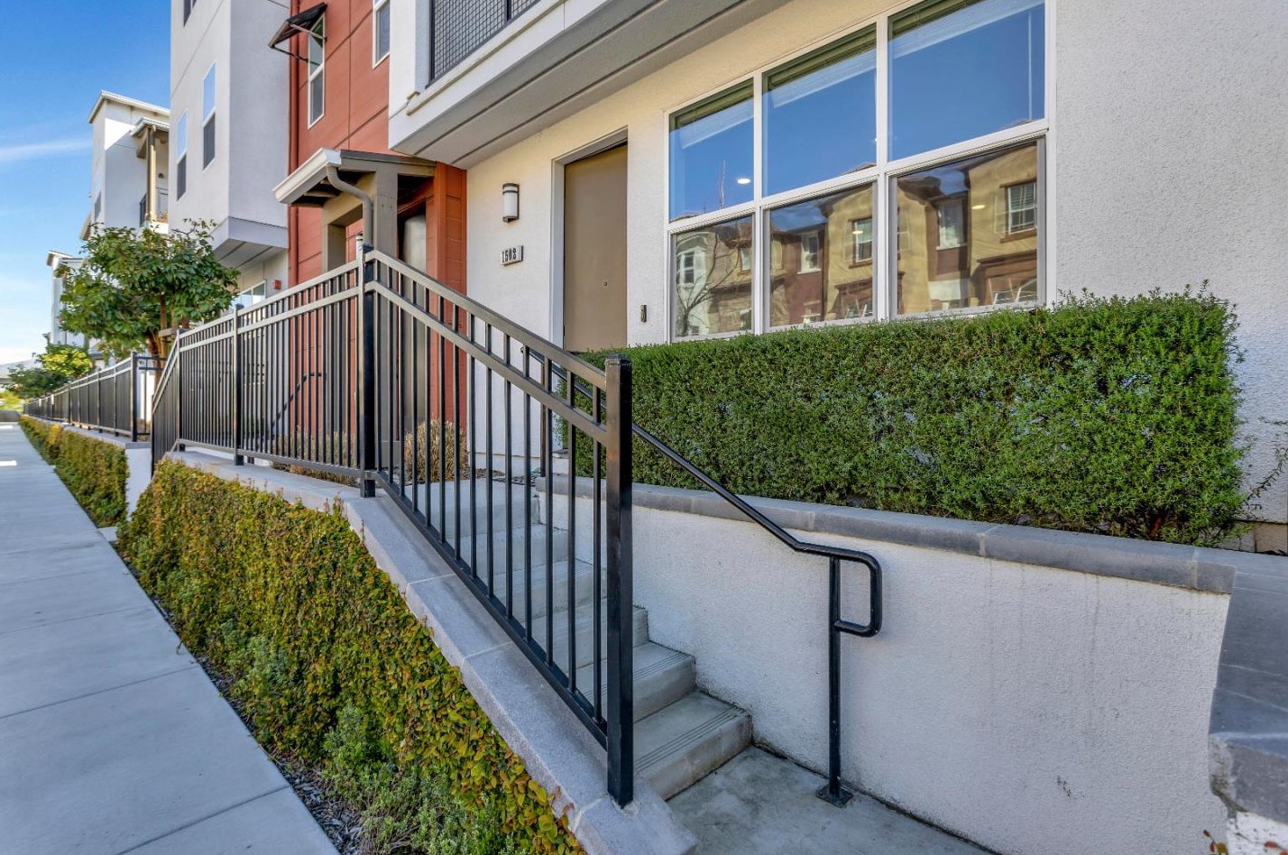 1502 Bond St, Milpitas, CA 95035