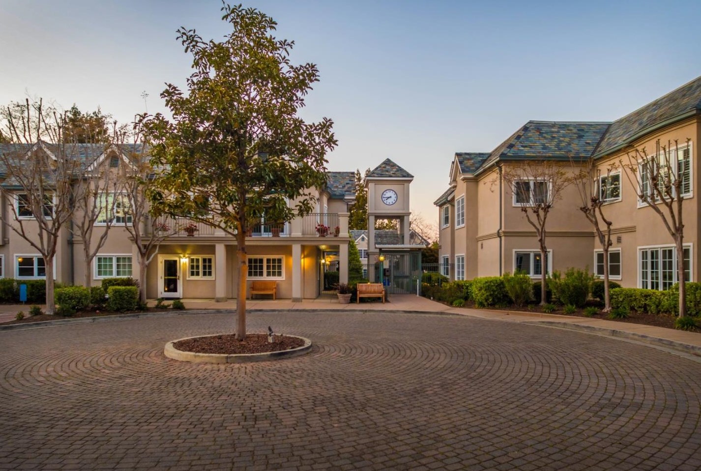 1 W Edith Ave C119, Los Altos, CA 94022