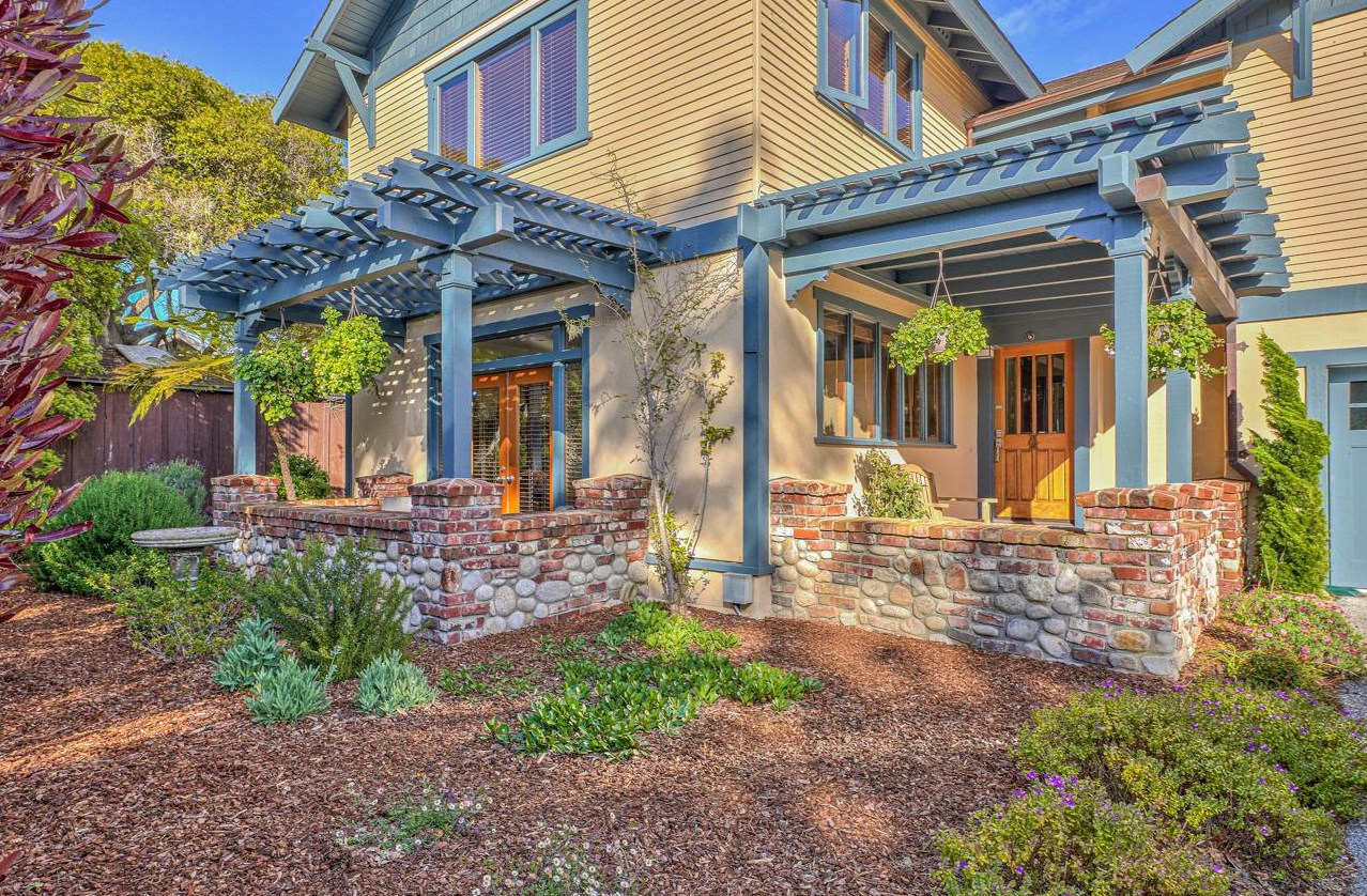 311 Chestnut St, Del Monte Park, CA 93950