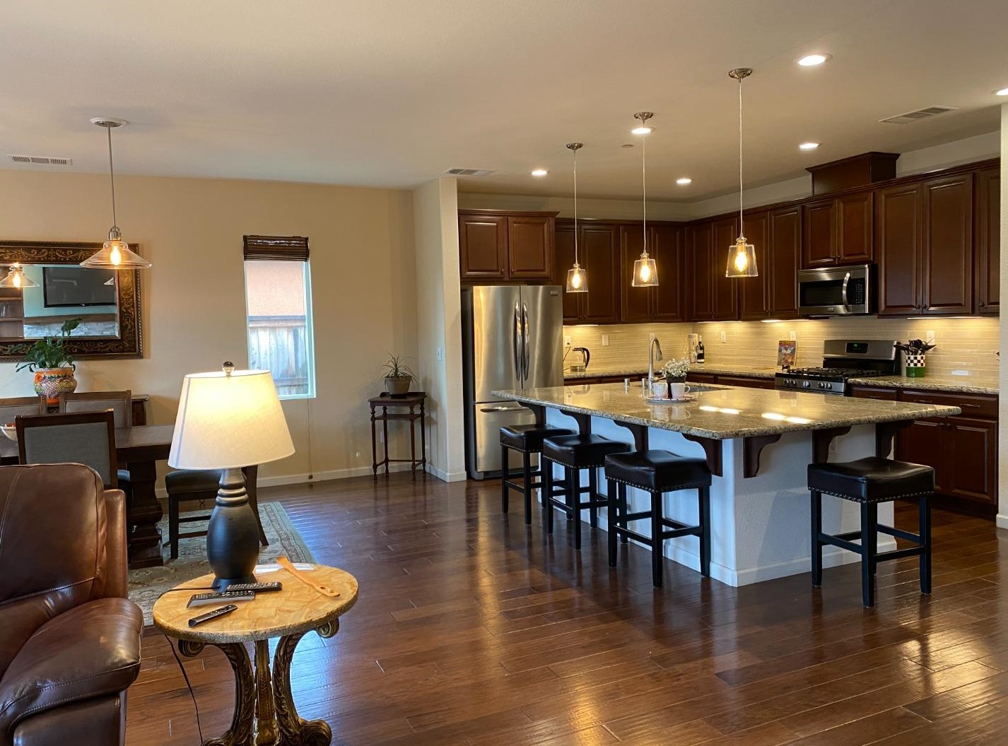 2019 Harry Lorenzo Ave, Woodland CA  95776 exterior