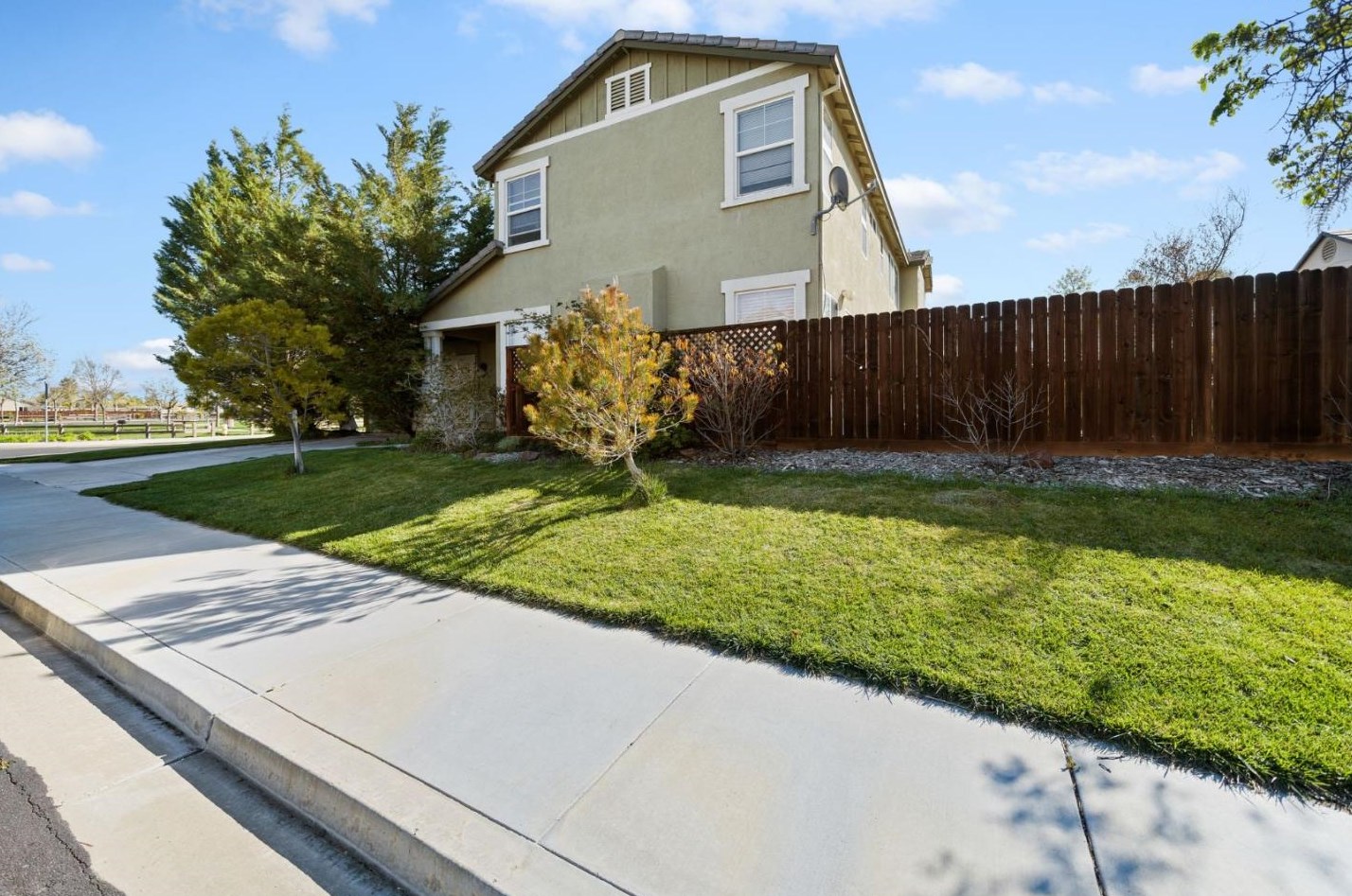 1467 Cullen Dr, Discovery Bay, CA 94505-2639