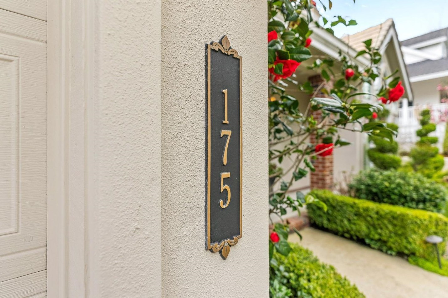 175 Tan Oak Dr, Santa Cruz, CA 95066-3931