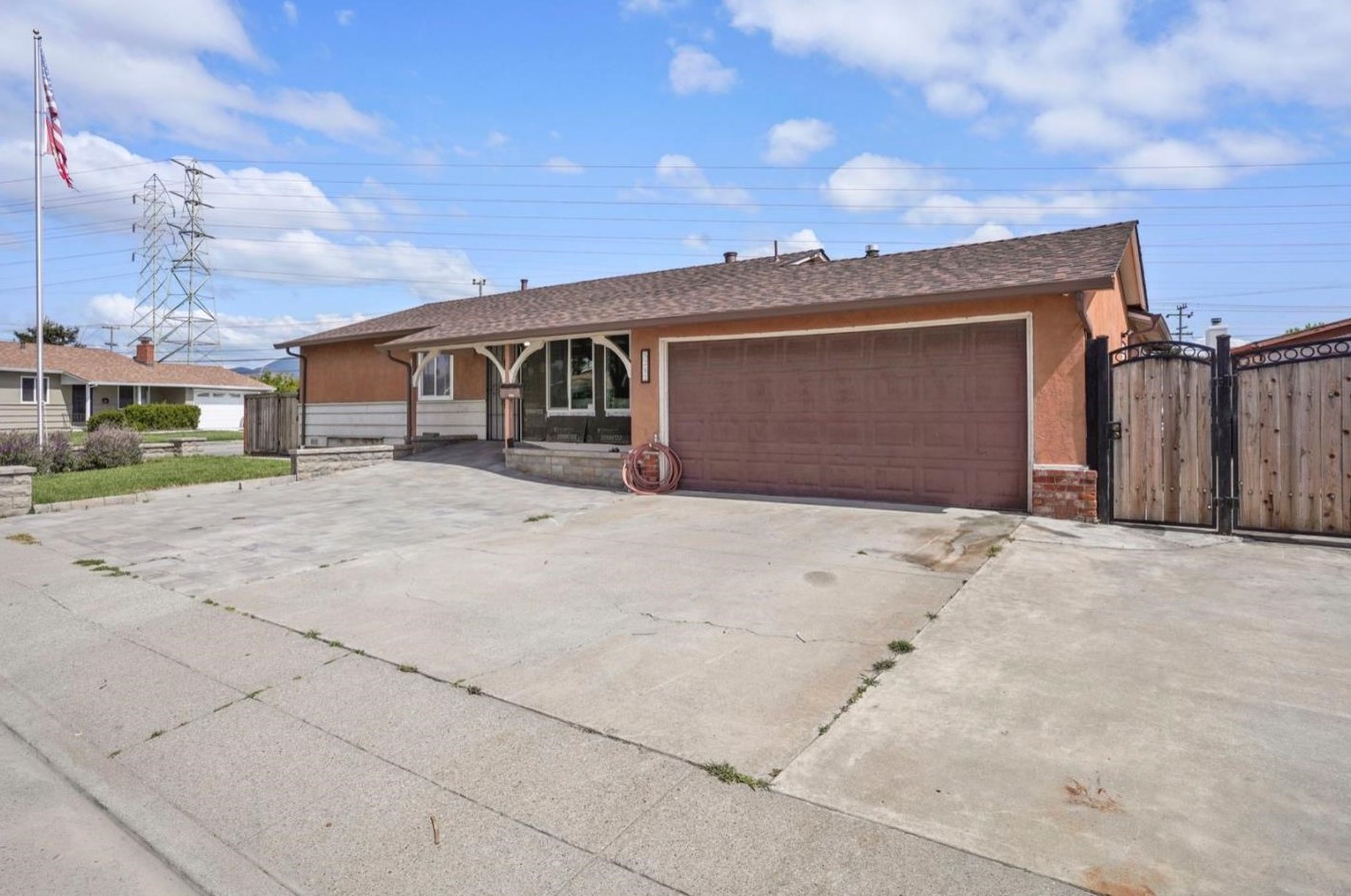 5202 Curtis St, Fremont, CA 94538-2411