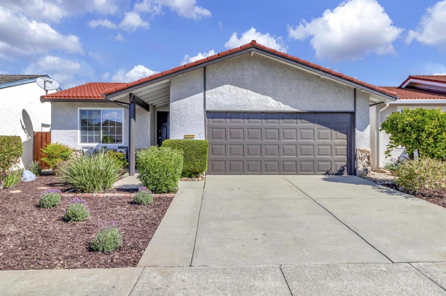 835 Sunnyarbor Ct, Campbell, CA 95008