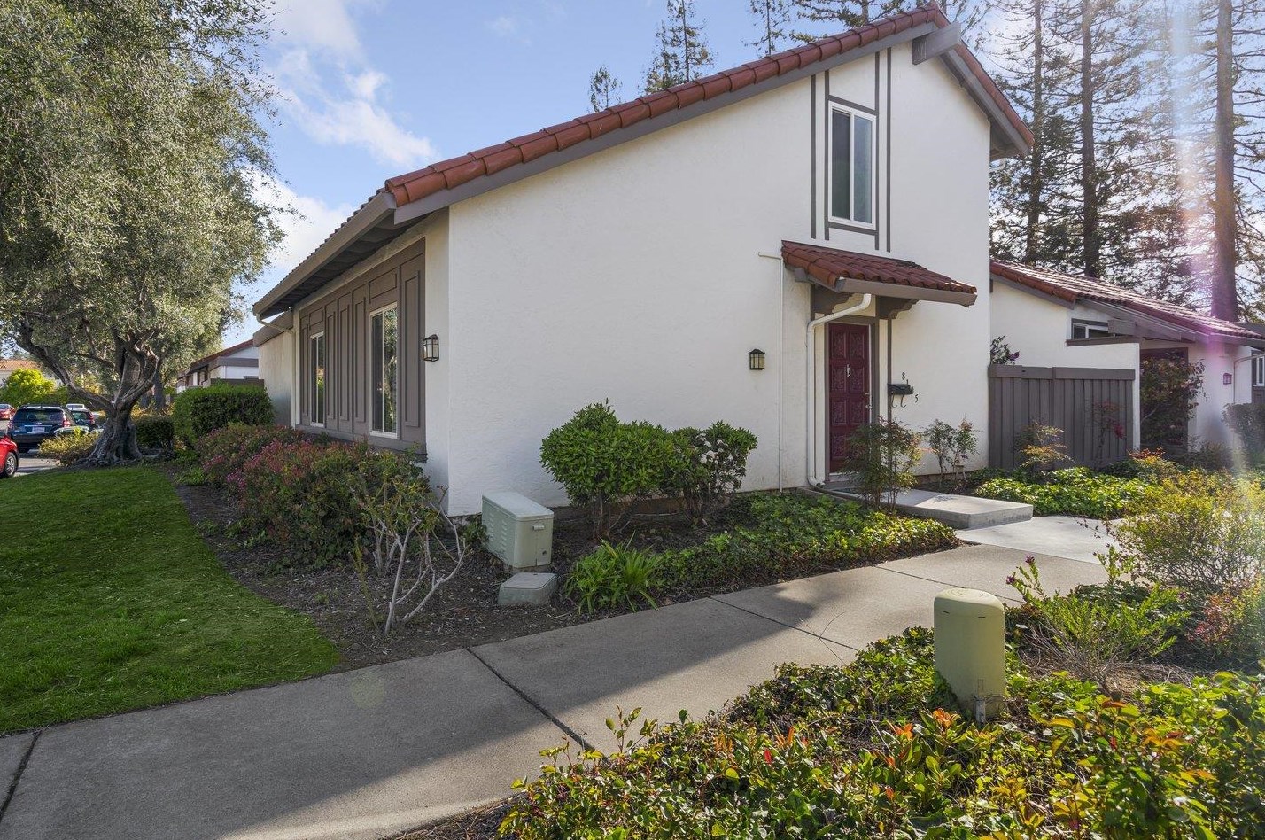 8105 Park Villa Cir, Cupertino, CA 95014-4043