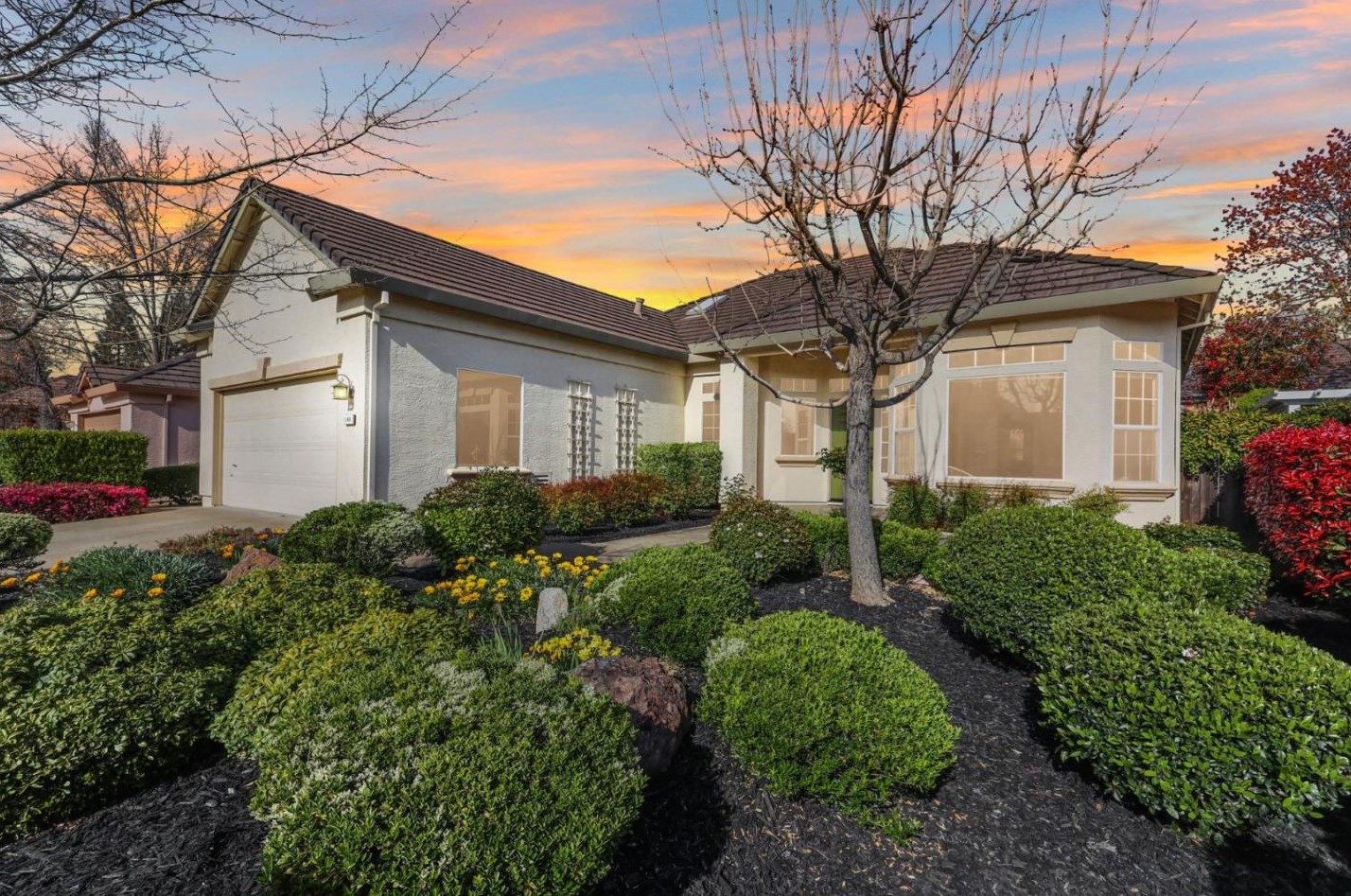 1144 Bluff Dr, Roseville, CA 95678-1147