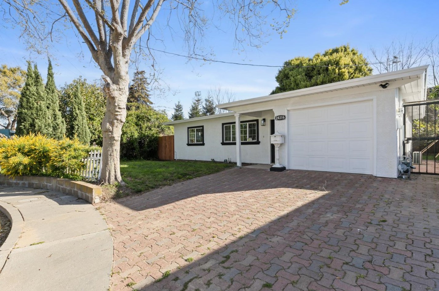 24316 Edith St, Hayward, CA 94544