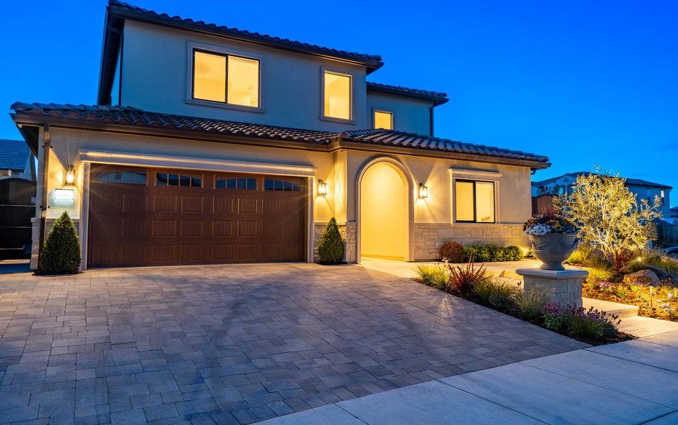 1010 Bonnie View Rd, Hollister, CA 95023