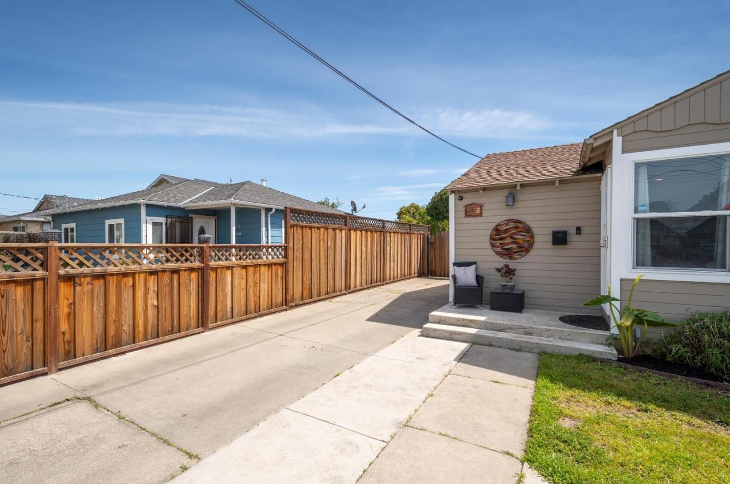 1238 Laurel Ave, Palo Alto, CA 94303