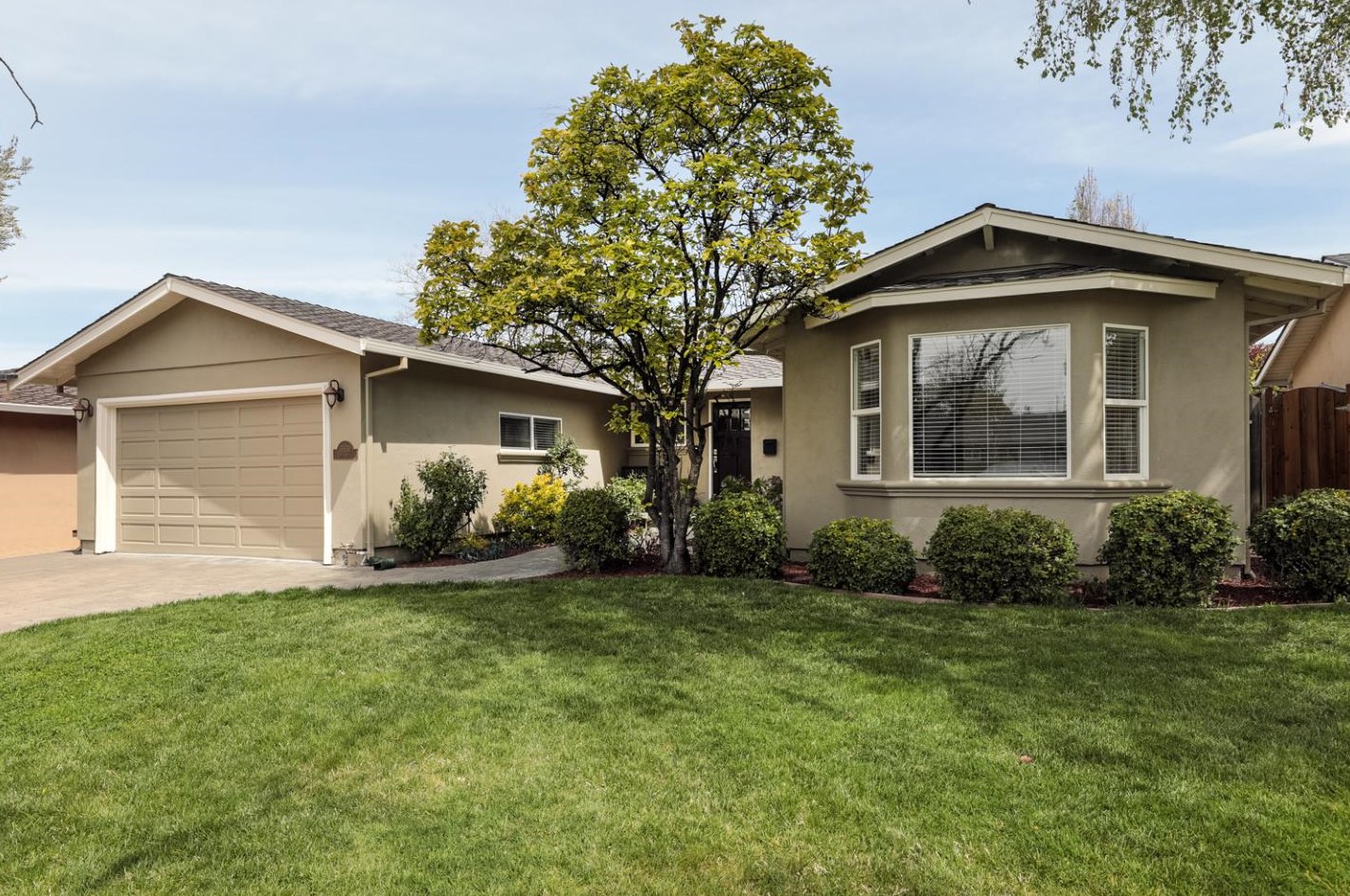 5530 Laura Dr, San Jose, CA 95124-6123