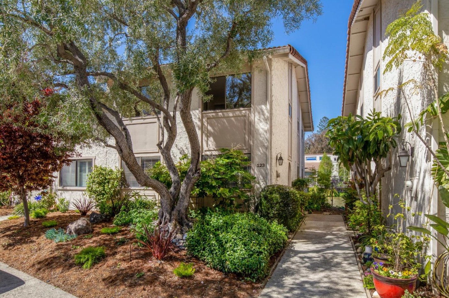 123 Vista Del Lago, Los Gatos, CA 95032