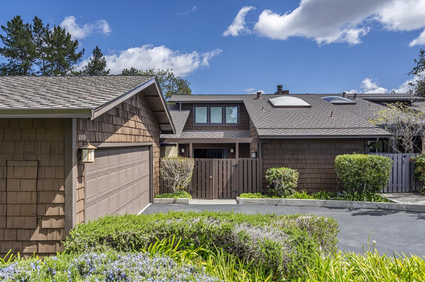 1010 Lassen Dr, Menlo Park, CA 94025-6635