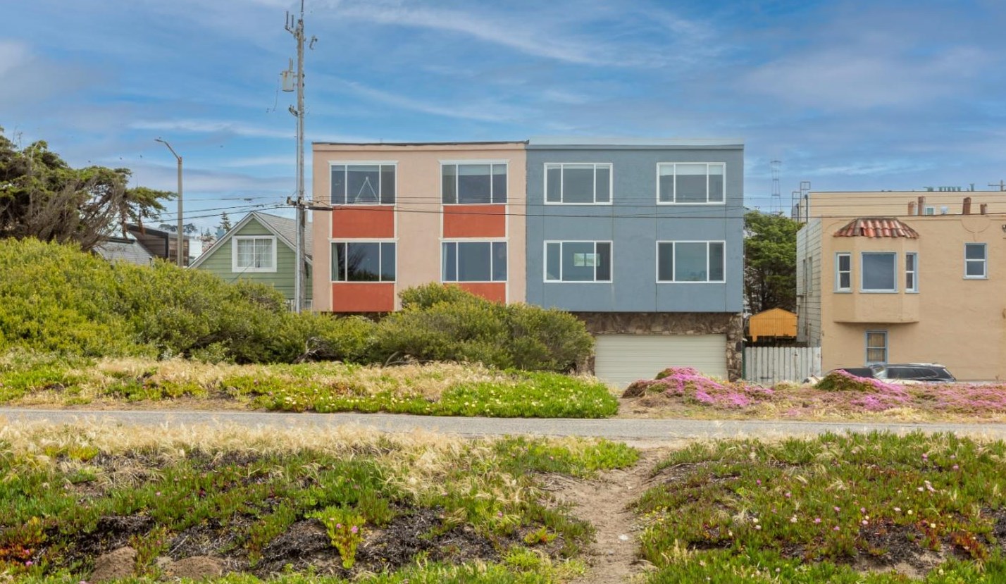 1686 Great Hwy, San Francisco CA  94122-2841 exterior