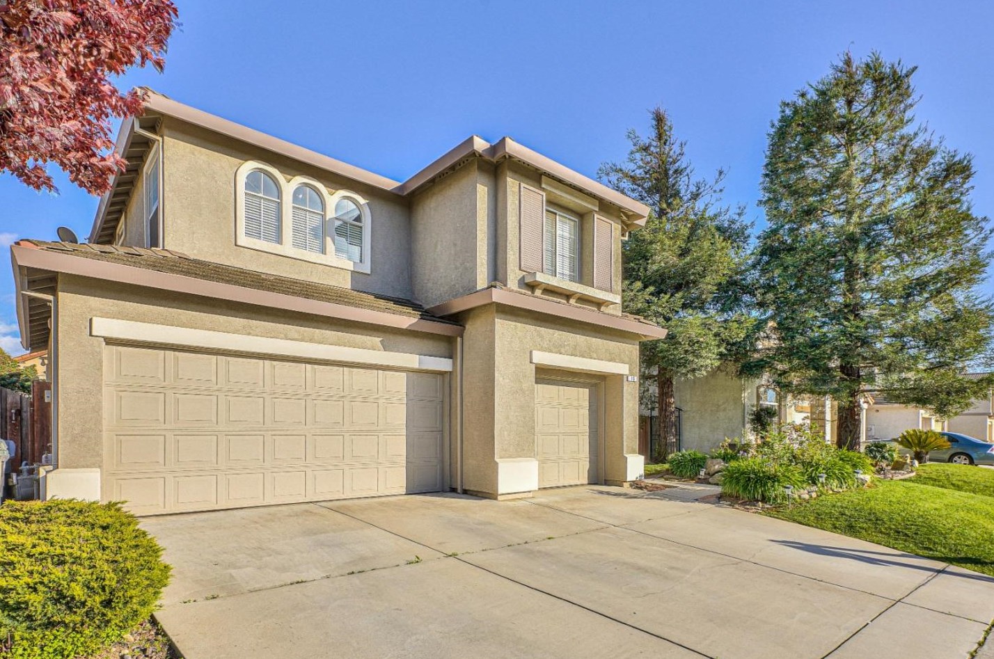 10 Whitman Cir, Salinas, CA 93906-5309