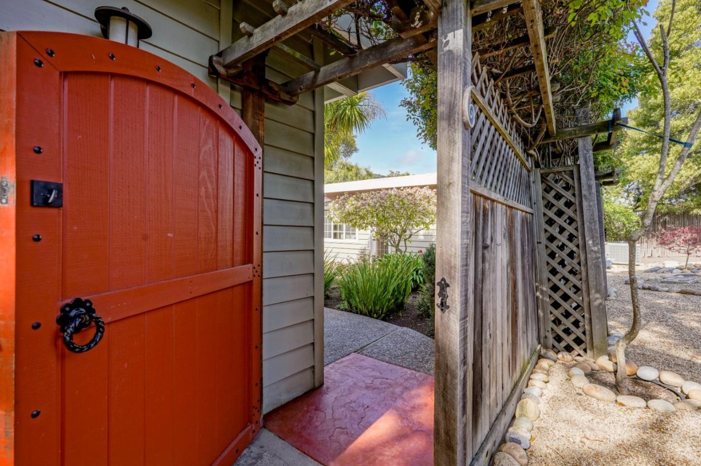 6 Merrill Way, Tassajara Hot Springs, CA 93924