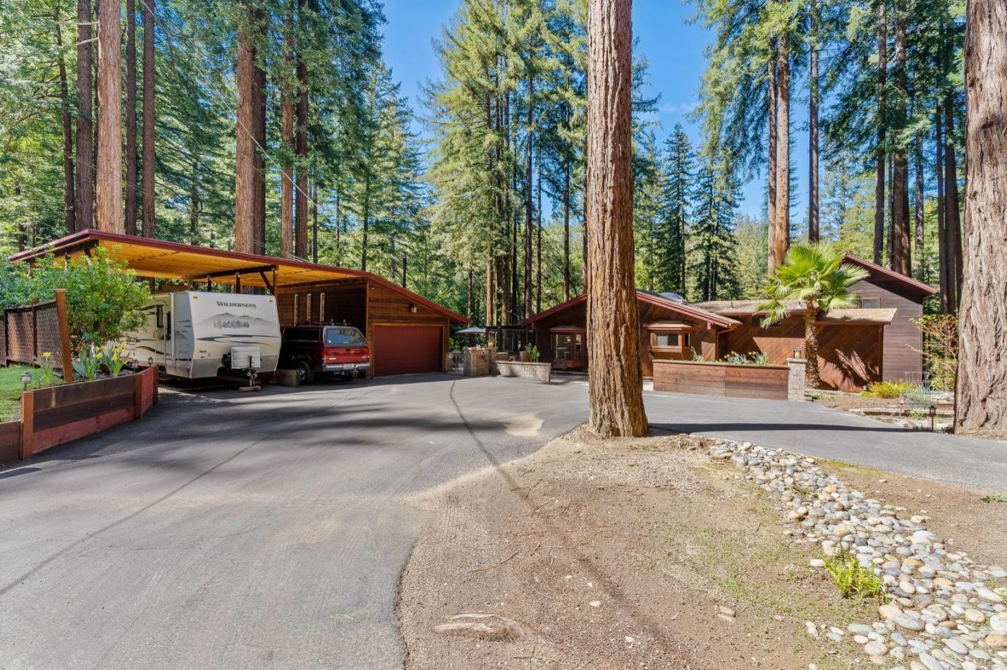 1520 Lakeside Dr, Felton, CA 95018