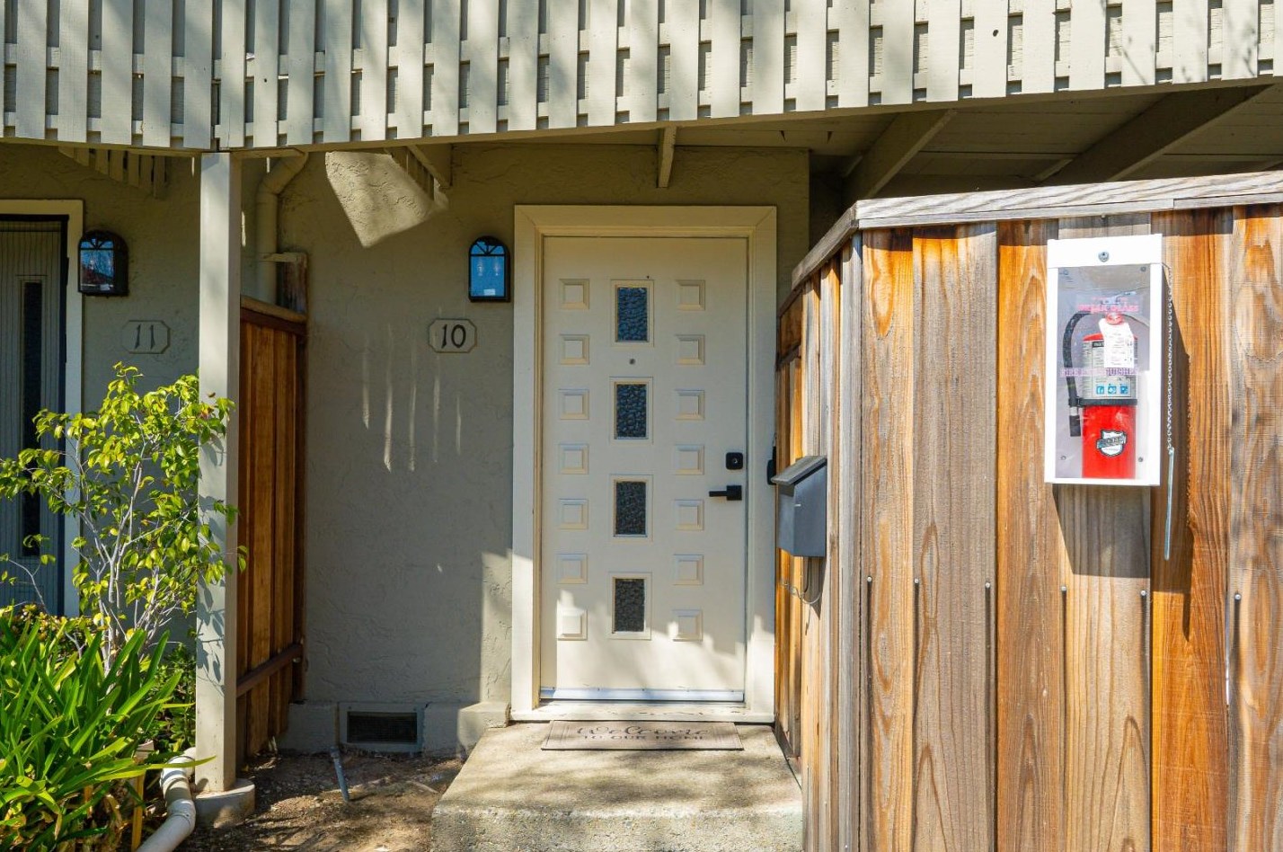 1155 Weyburn Ln 10, San Jose, CA 95129