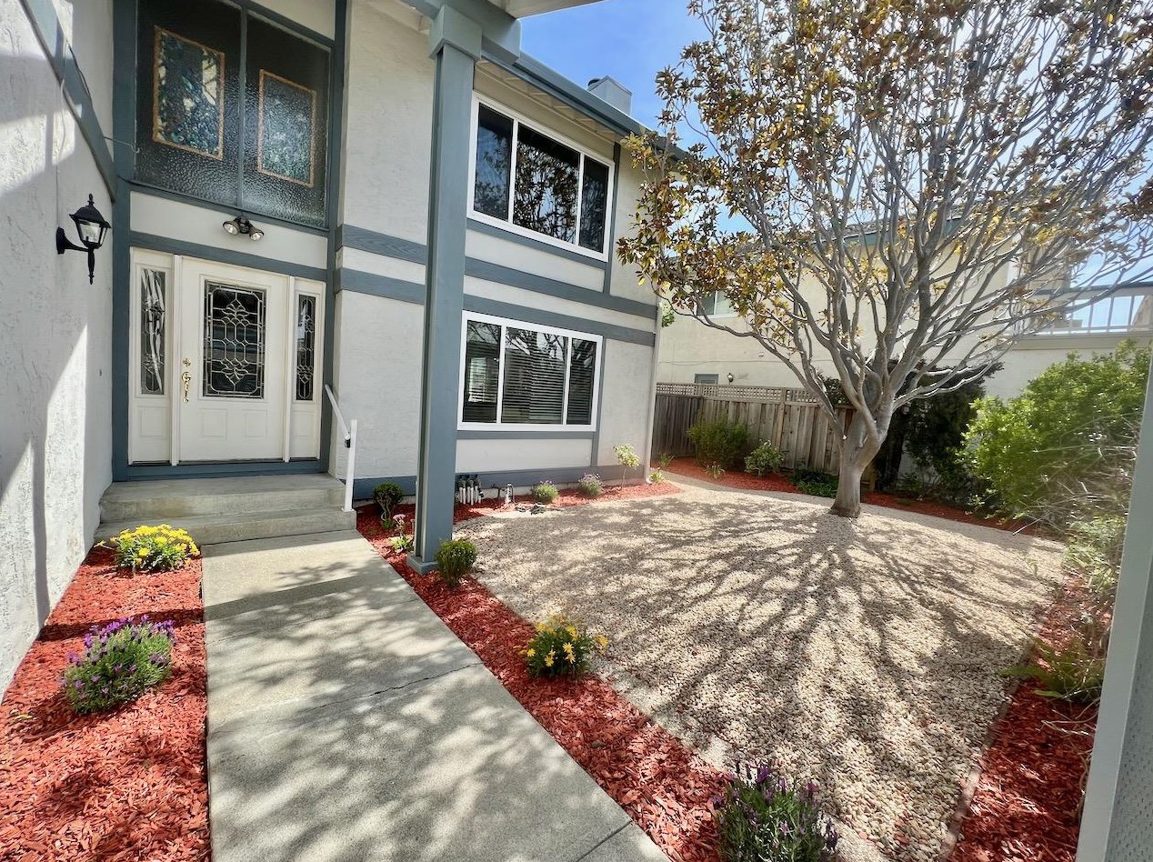 211 Beach Park Blvd, San Mateo, CA 94404
