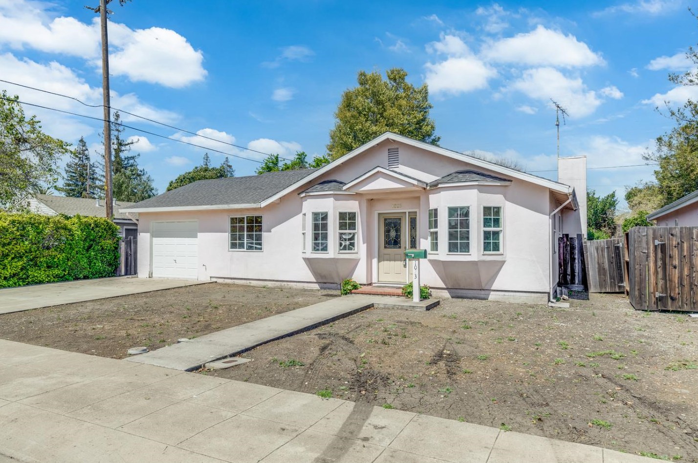 1023 Maddux Dr, Palo Alto, CA 94303