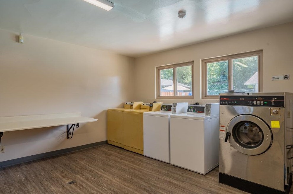52 Nandina Dr, Aptos CA  95003-4919 exterior