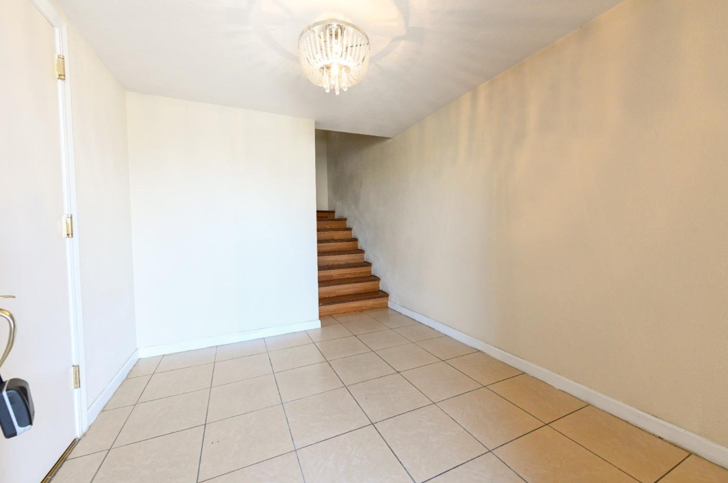 883 Huntington Ave, San Bruno, CA 94066