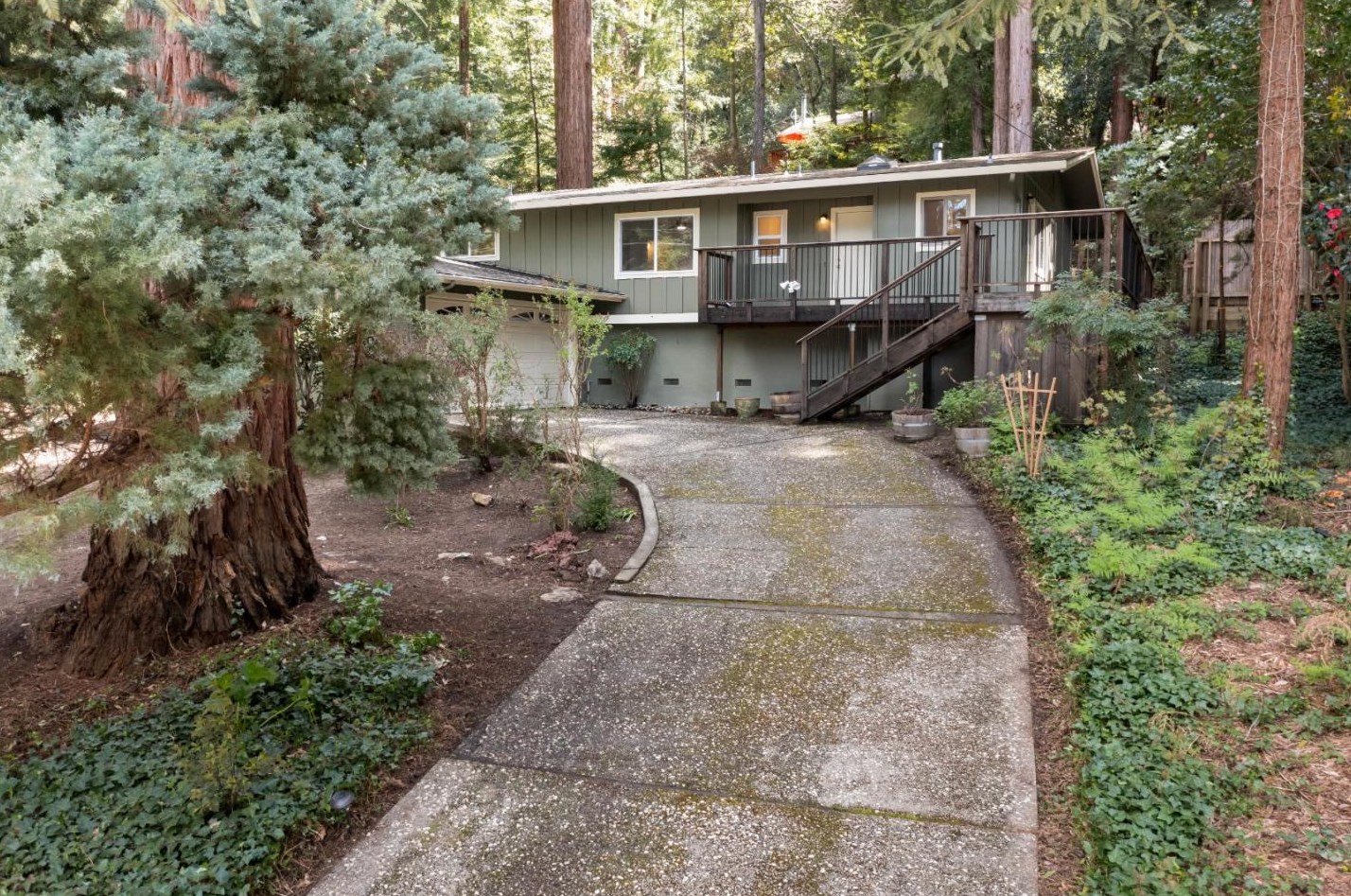 175 Rollingwood Dr, Big Basin, CA 95006