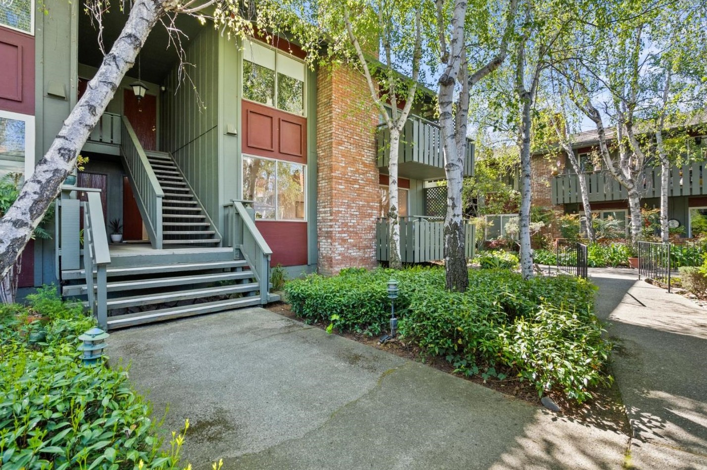 99 E Middlefield Rd 15, Mountain View, CA 94043
