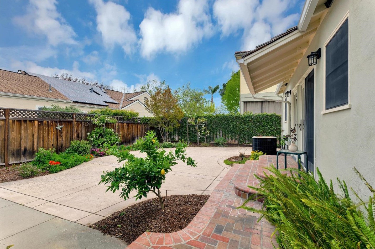 1134 Crescent Dr, San Jose CA  95125-3163 exterior