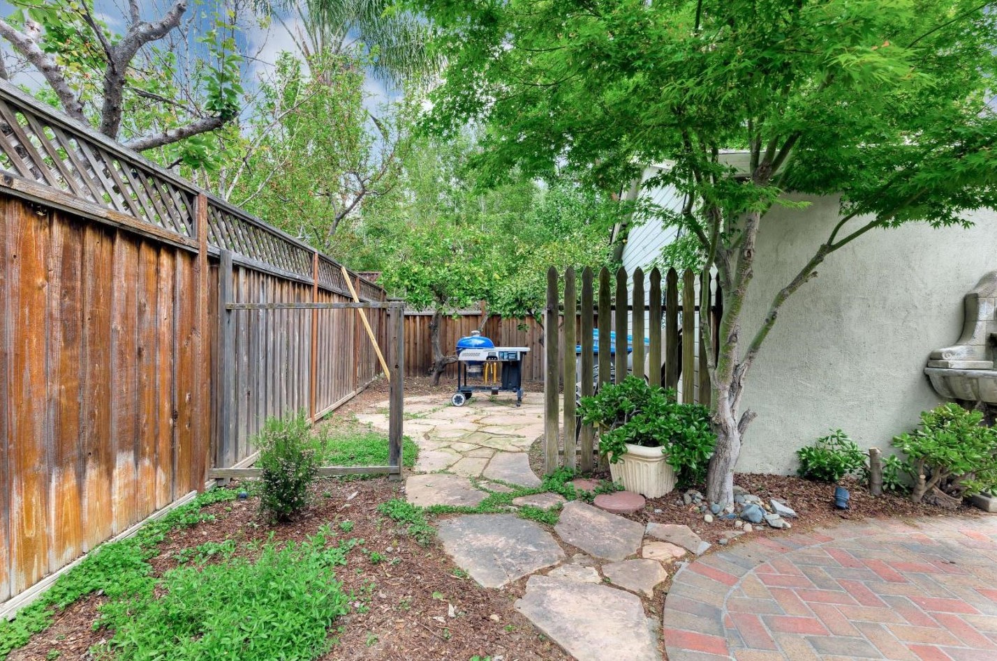1134 Crescent Dr, San Jose CA  95125-3163 exterior