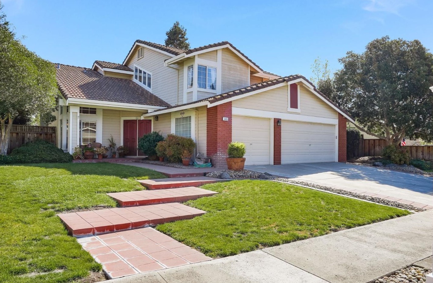 1465 Quail Walk Dr, Gilroy, CA 95020